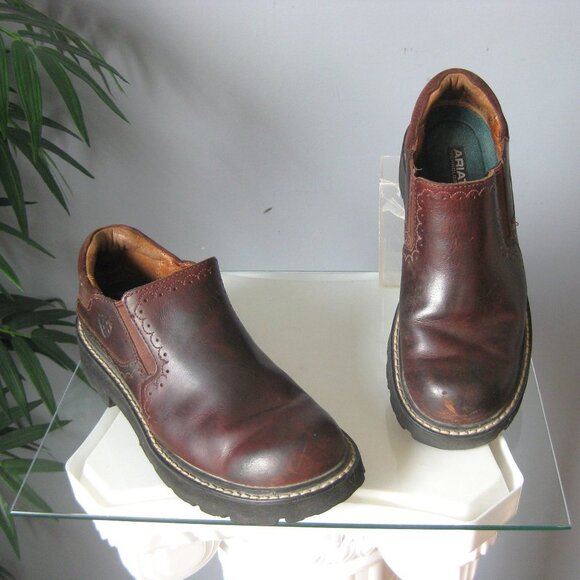 Ariat Shoes - 🍒 Ariat Vintage Traverse Leather Oxford Loafers